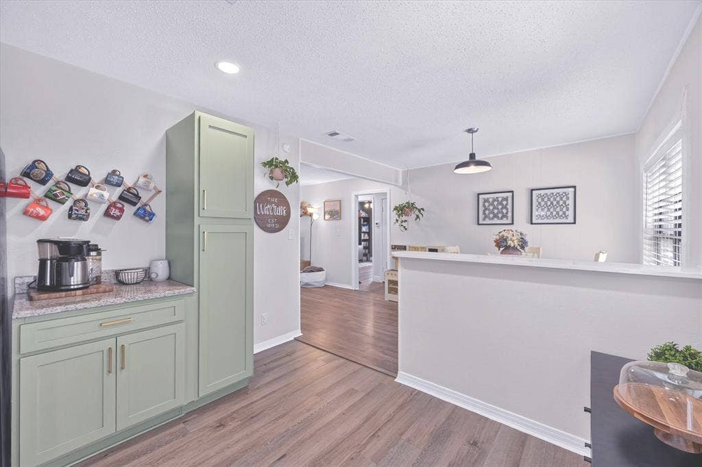 3228 Olive Place, Fort Worth, TX 76116 3228 Olive Place, Fort Worth, TX 76116
