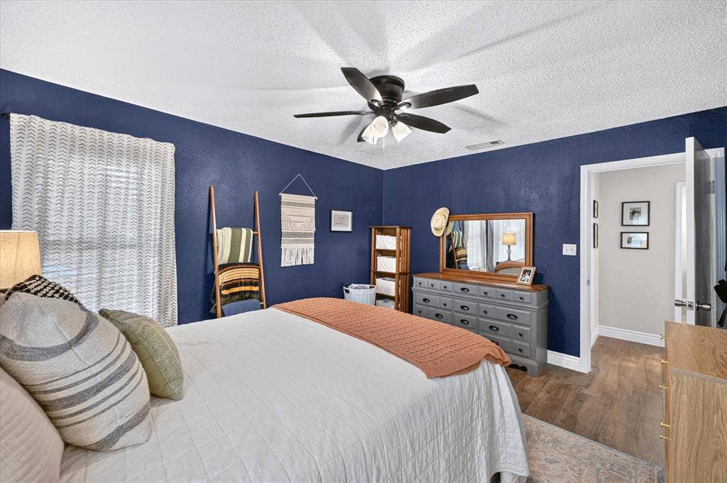 3228 Olive Place, Fort Worth, TX 76116 3228 Olive Place, Fort Worth, TX 76116
