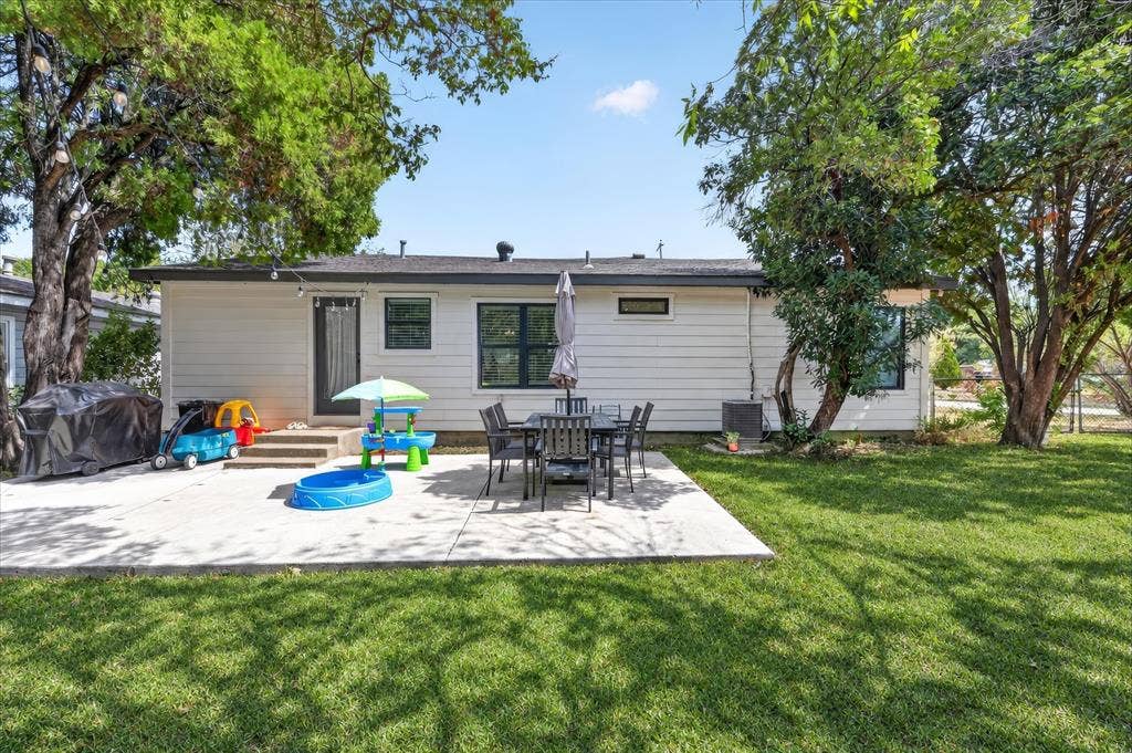 3228 Olive Place, Fort Worth, TX 76116 3228 Olive Place, Fort Worth, TX 76116
