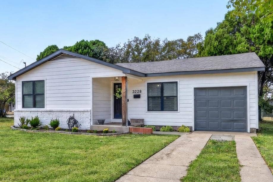 3228 Olive Place, Fort Worth, TX 76116 3228 Olive Place, Fort Worth, TX 76116