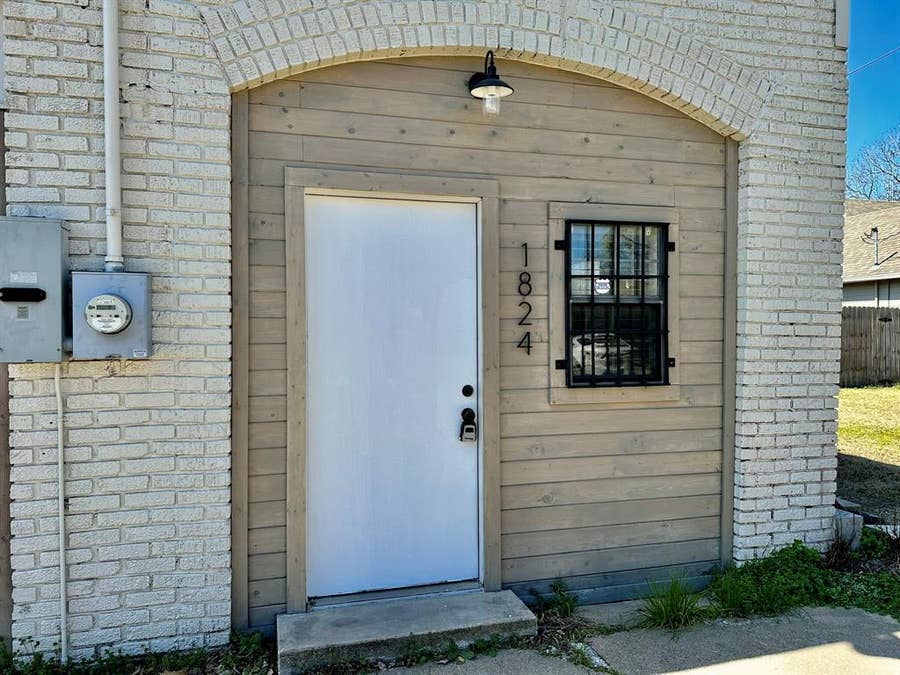 Property photo for 1824 S Walnut Street, Sherman, TX