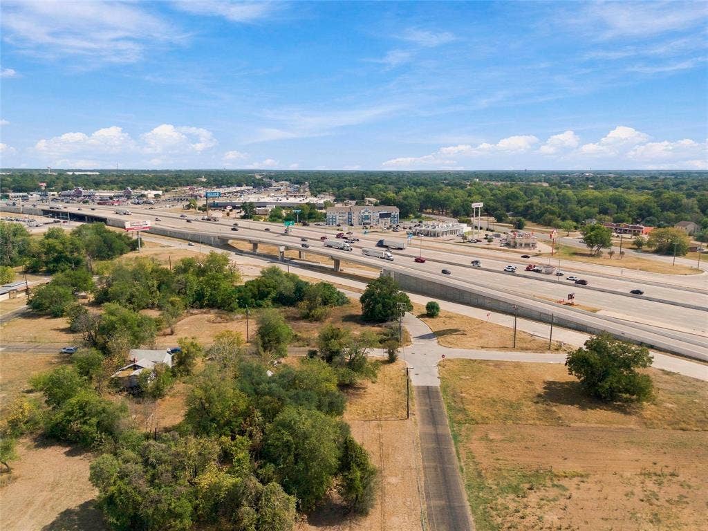 600 Johnson, Waco, TX 76705 600 Johnson, Waco, TX 76705
