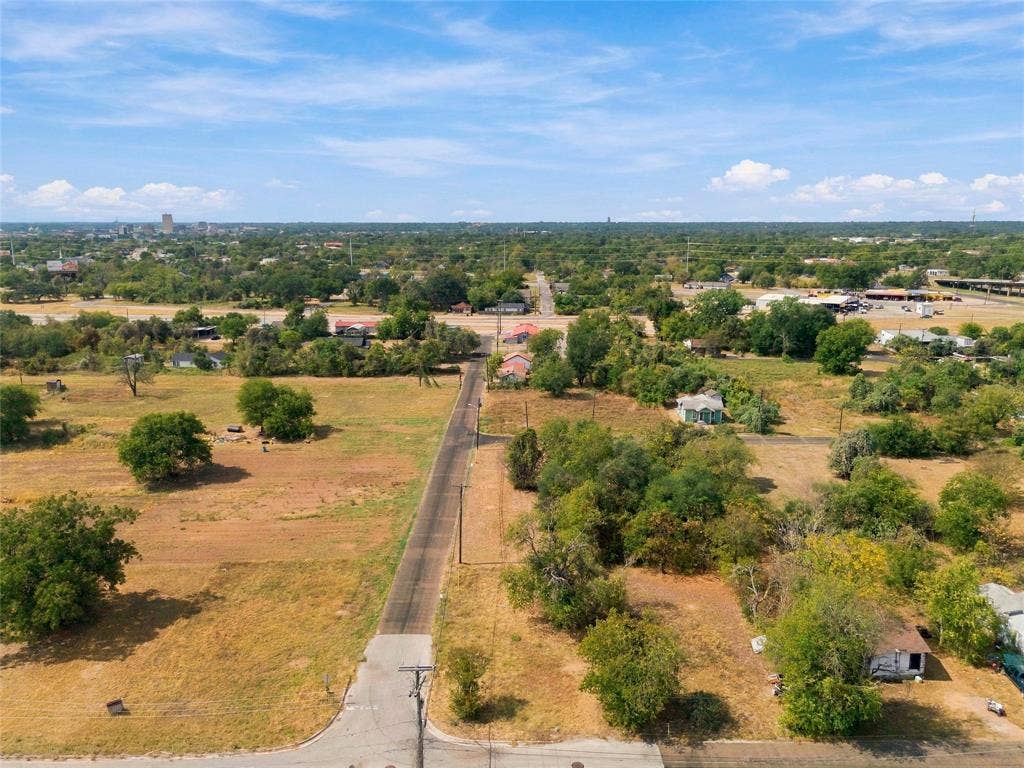 600 Johnson, Waco, TX 76705 600 Johnson, Waco, TX 76705