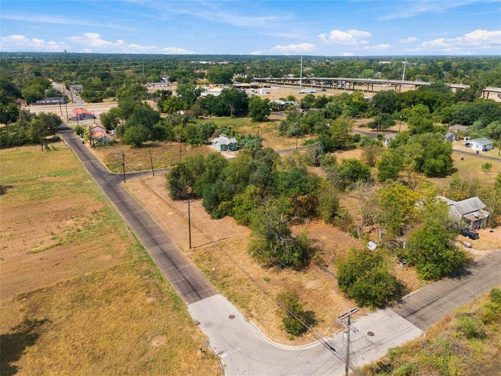 600 Johnson, Waco, TX 76705 600 Johnson, Waco, TX 76705