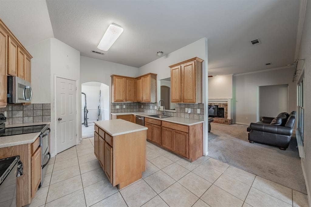 2006 Water Fall Way, Wylie, TX 75098 2006 Water Fall Way, Wylie, TX 75098