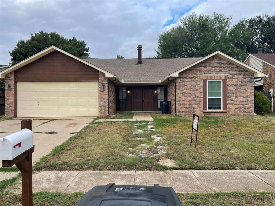 Property photo for 3916 Longmeadow Way, Fort Worth, TX