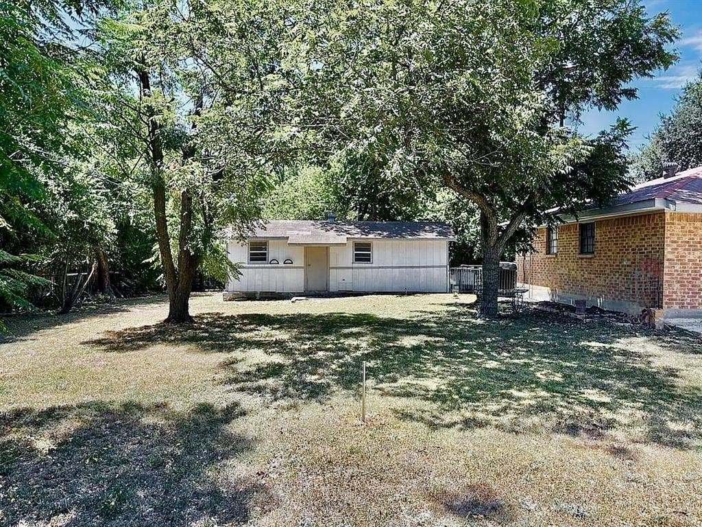 2115 N 9th Street, Temple, TX 76501 2115 N 9th Street, Temple, TX 76501