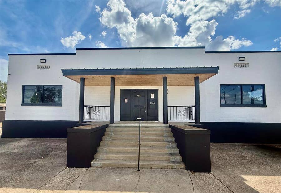Property photo for 1600 Barksdale Boulevard, #100, Bossier City, LA