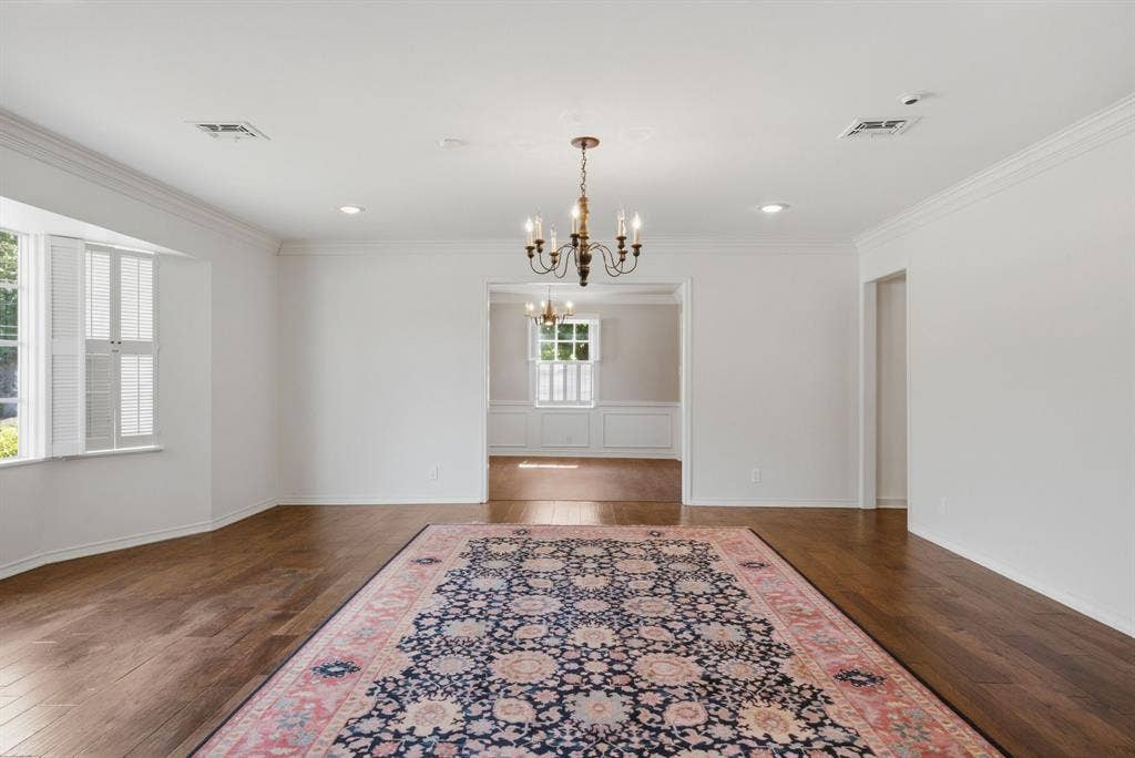 2725 Pecan Drive, Tyler, TX 75701 2725 Pecan Drive, Tyler, TX 75701
