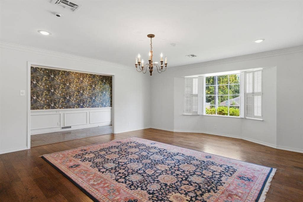 2725 Pecan Drive, Tyler, TX 75701 2725 Pecan Drive, Tyler, TX 75701