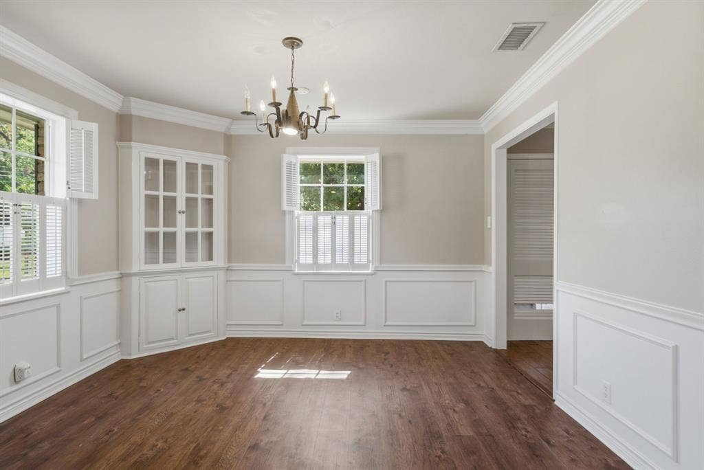 2725 Pecan Drive, Tyler, TX 75701 2725 Pecan Drive, Tyler, TX 75701