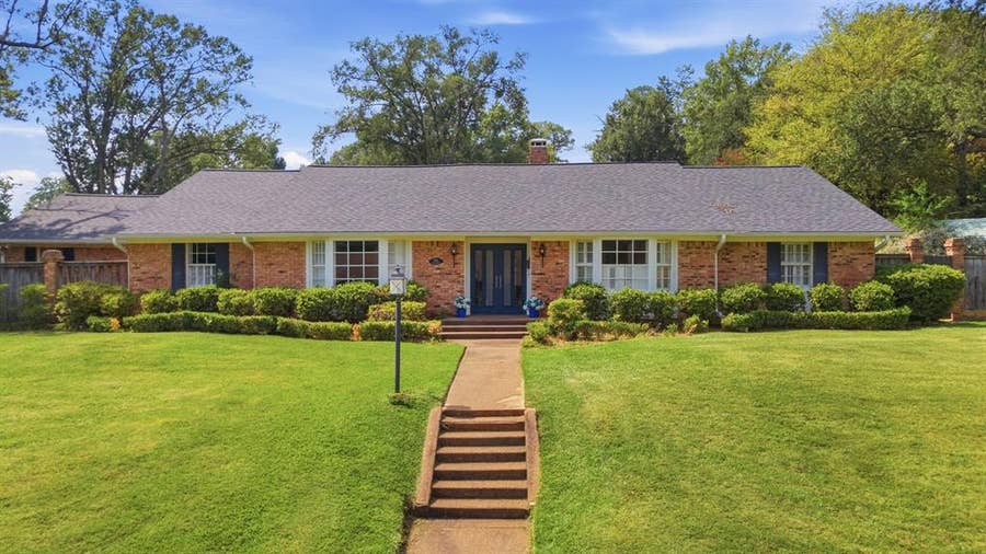 Property photo for 2725 Pecan Drive, Tyler, TX