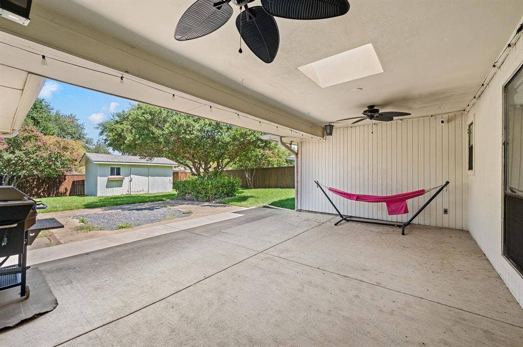 1305 Tierra Calle, Carrollton, TX 75006