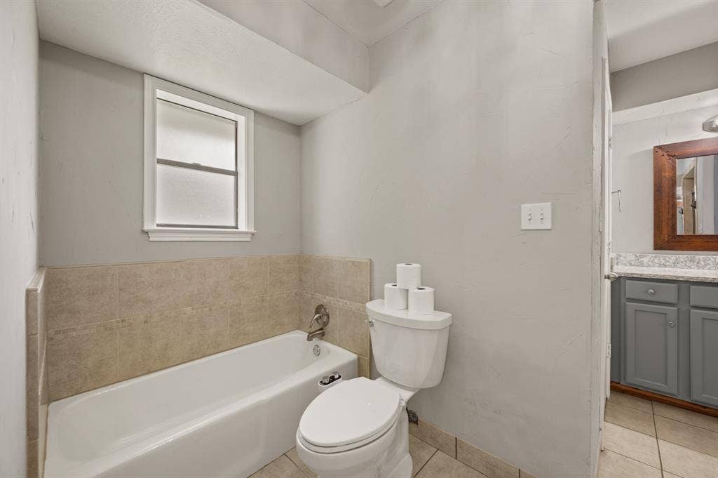 1305 Tierra Calle, Carrollton, TX 75006