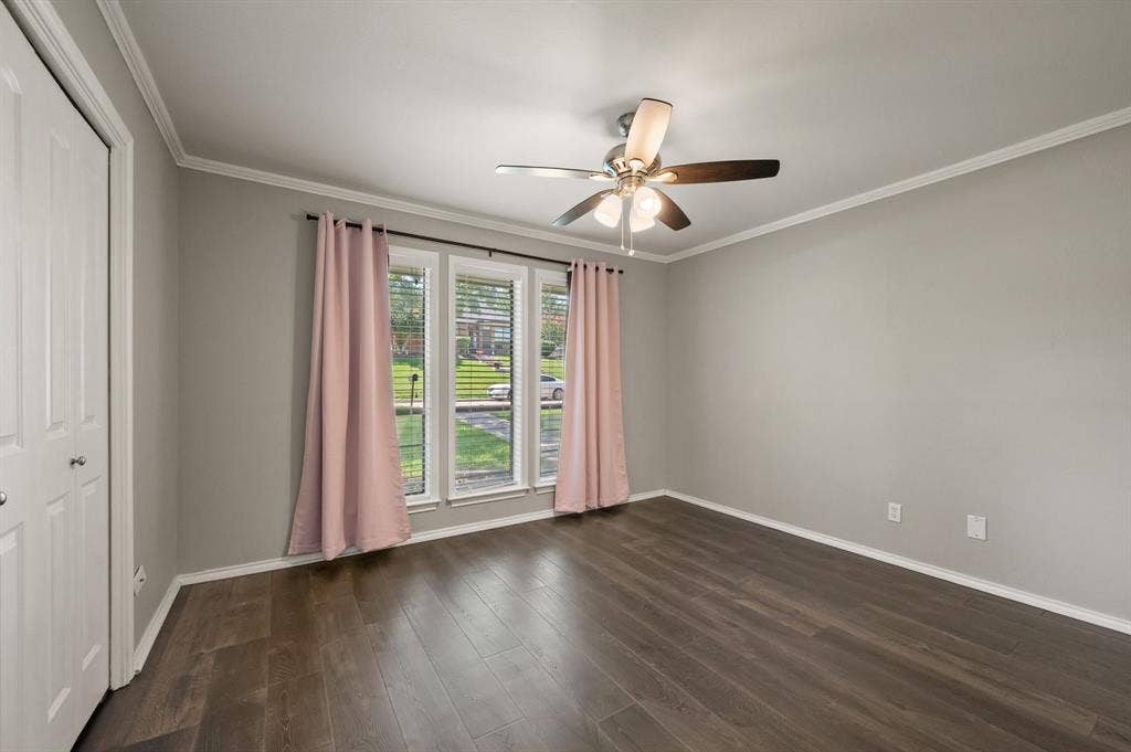 1305 Tierra Calle, Carrollton, TX 75006