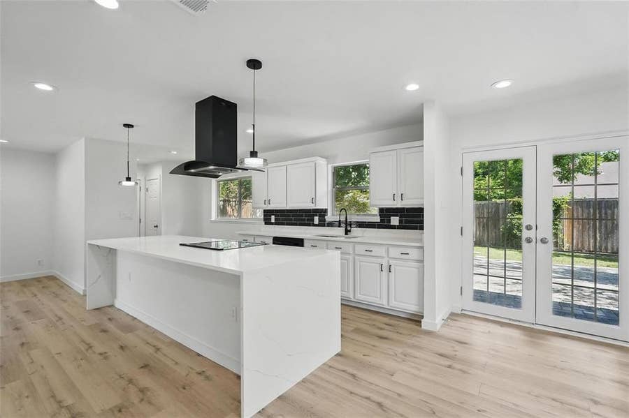 Property photo for 810 Greenhaven Drive, Richardson, TX