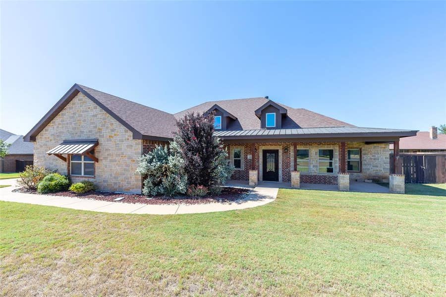 Property photo for 110 Lindley Court, Tuscola, TX