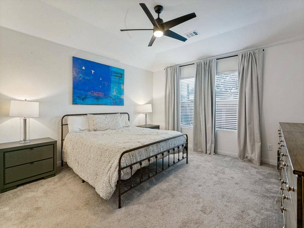 5513 Baker Creek Road, Fort Worth, TX 76126 Tray ceiling with an integrated ceiling fan