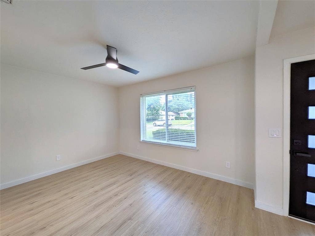 1400 Oakhill Drive, Plano, TX 75075 1400 Oakhill Drive, Plano, TX 75075