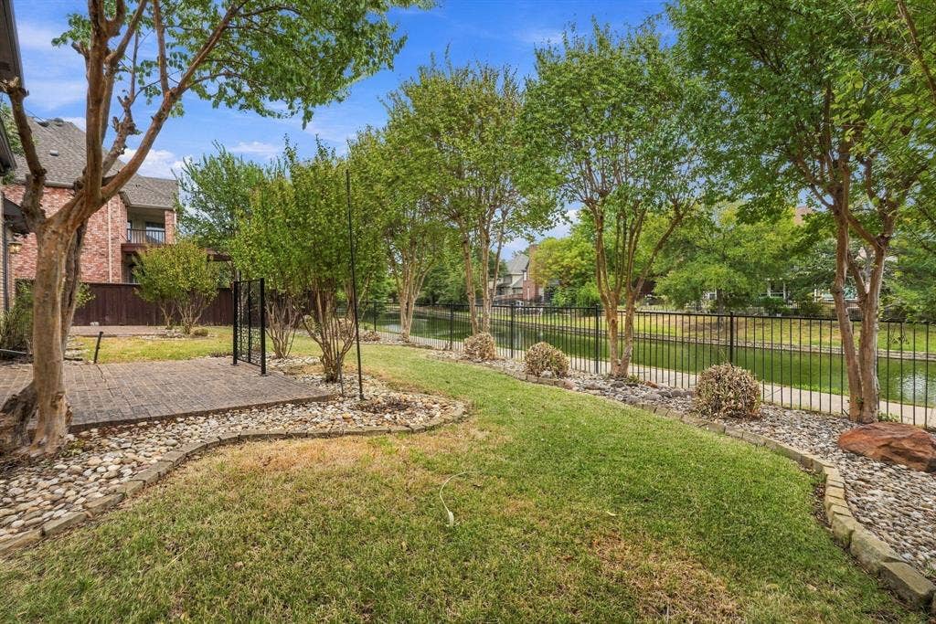 229 Chestnut Lane, Coppell, TX 75019 229 Chestnut Lane, Coppell, TX 75019