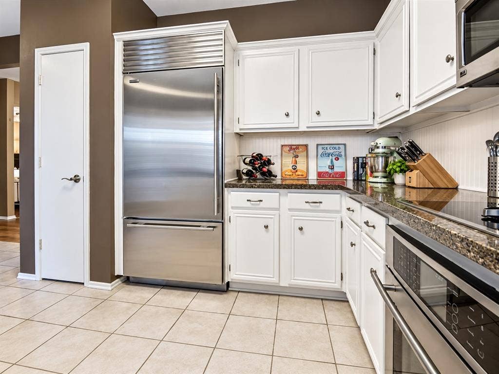 4705 Holly Berry Drive, Plano, TX 75093 4705 Holly Berry Drive, Plano, TX 75093