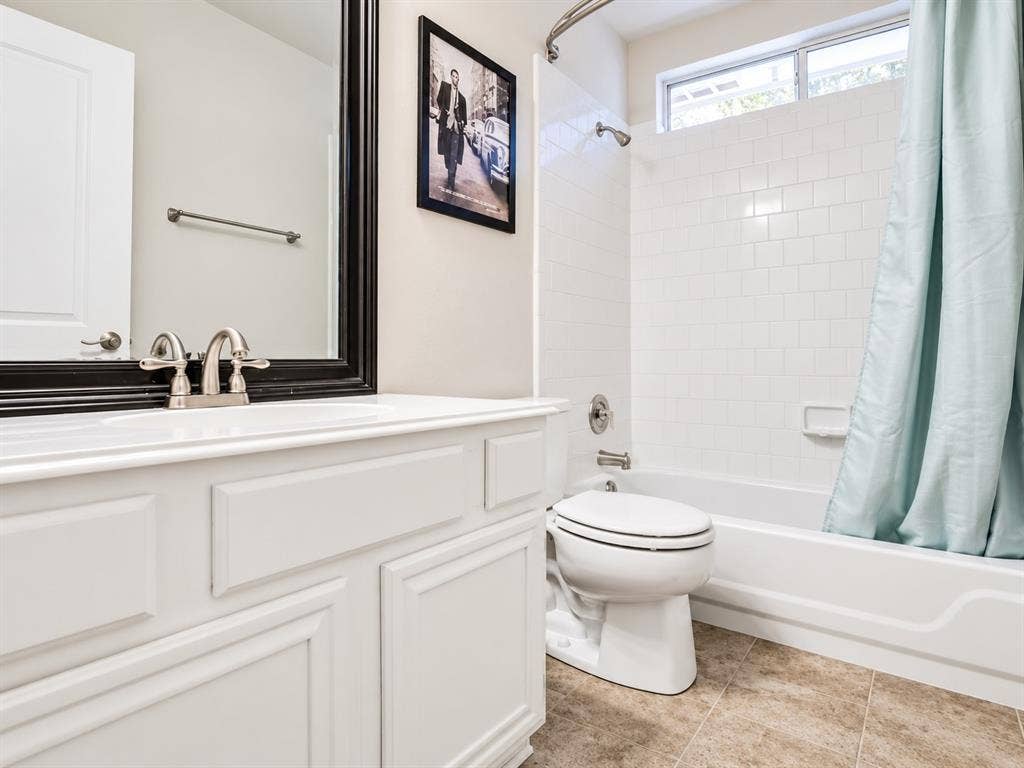 4705 Holly Berry Drive, Plano, TX 75093 4705 Holly Berry Drive, Plano, TX 75093