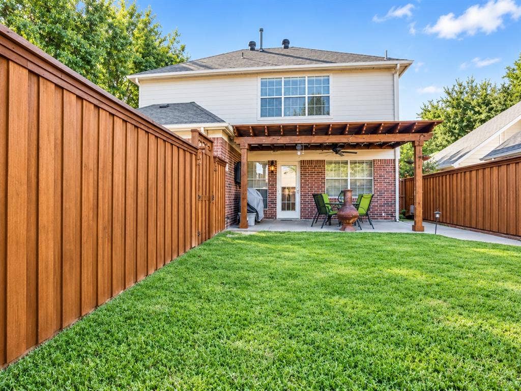 4705 Holly Berry Drive, Plano, TX 75093 4705 Holly Berry Drive, Plano, TX 75093