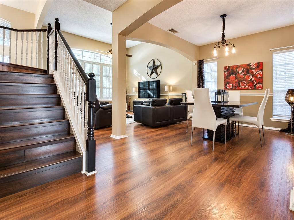 4705 Holly Berry Drive, Plano, TX 75093 4705 Holly Berry Drive, Plano, TX 75093