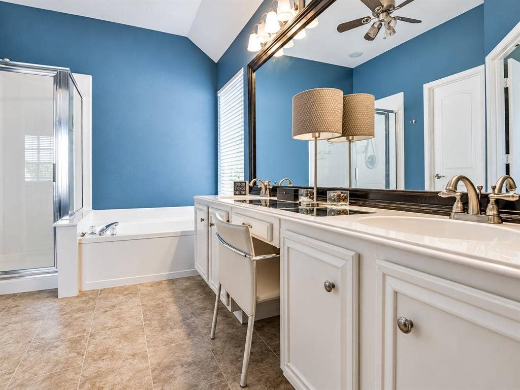 4705 Holly Berry Drive, Plano, TX 75093 4705 Holly Berry Drive, Plano, TX 75093