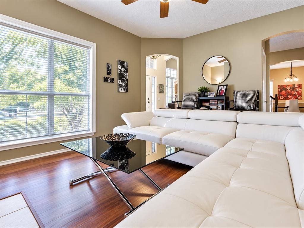 4705 Holly Berry Drive, Plano, TX 75093 4705 Holly Berry Drive, Plano, TX 75093