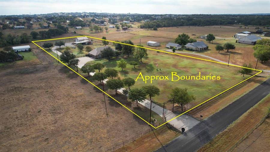 Property photo for 272 Edward Farris Road, Weatherford, TX
