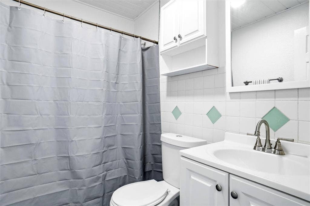 2900 Broadview Drive, Sansom Park, TX 76114 2900 Broadview Drive, Sansom Park, TX 76114