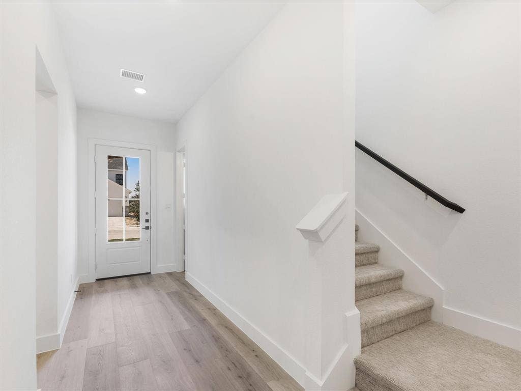 Entry with recessed lighting