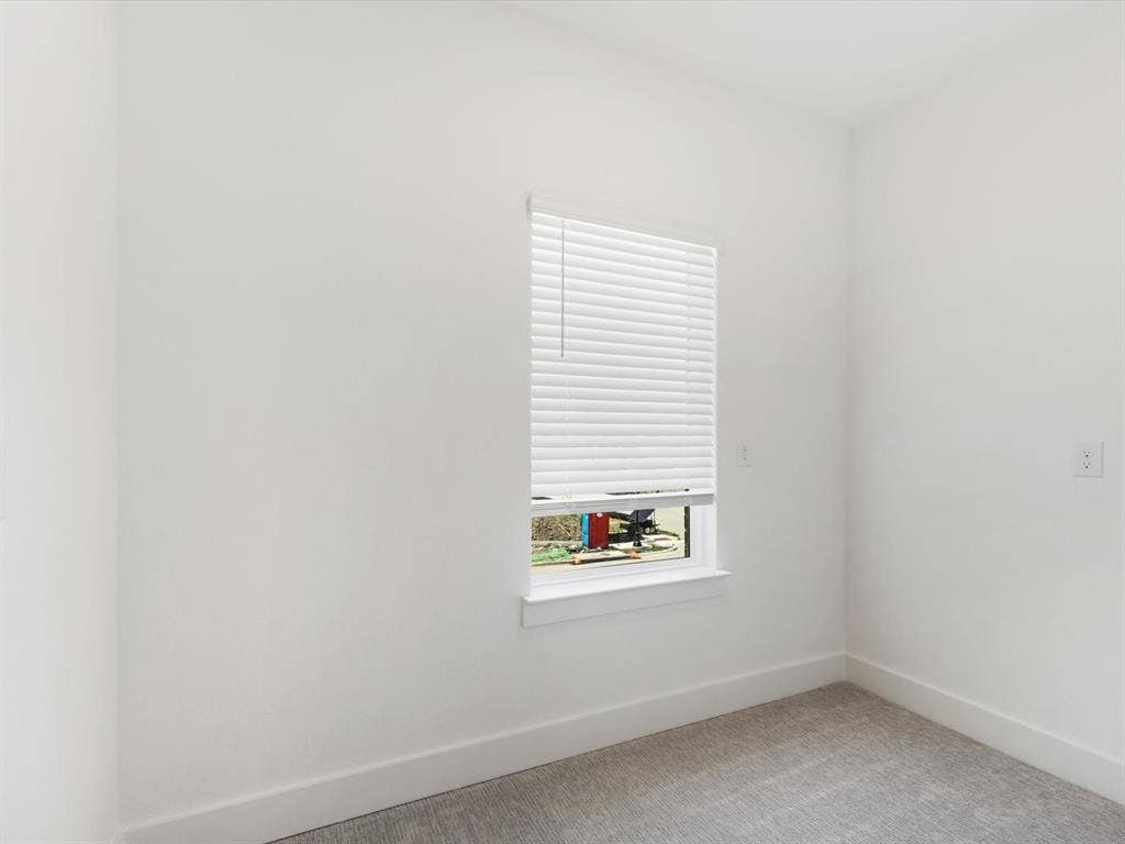 Pocket office/Prayer room