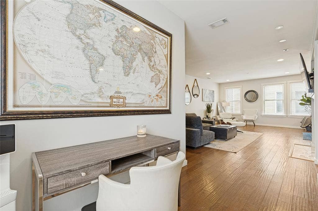 2604 Thomas Avenue, #2, Dallas, TX 75204 2604 Thomas Avenue, #2, Dallas, TX 75204