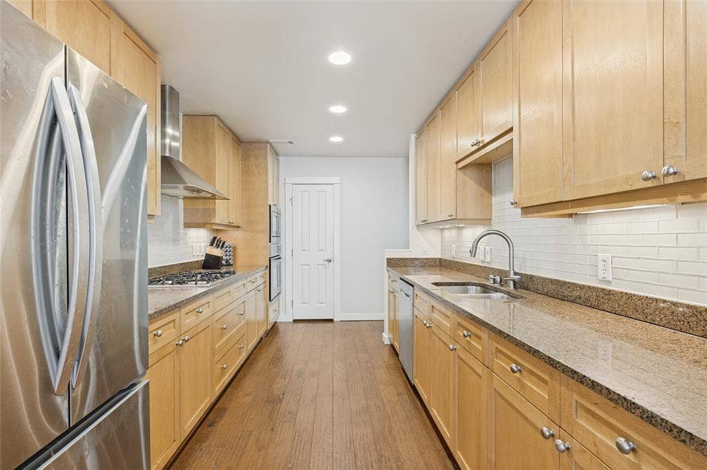 2604 Thomas Avenue, #2, Dallas, TX 75204 2604 Thomas Avenue, #2, Dallas, TX 75204