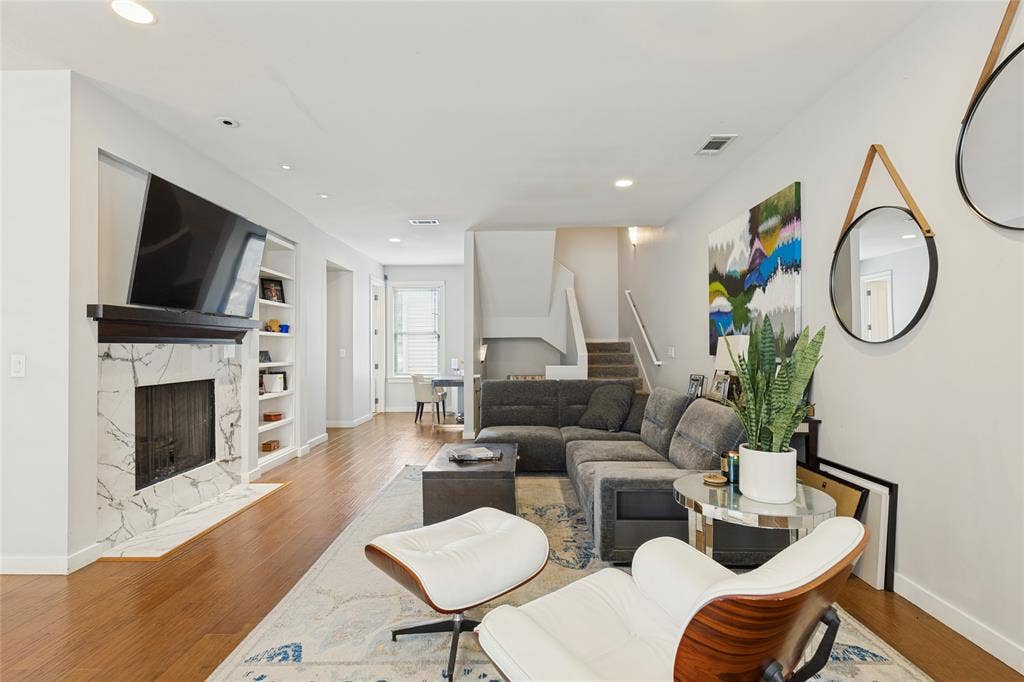 2604 Thomas Avenue, #2, Dallas, TX 75204 2604 Thomas Avenue, #2, Dallas, TX 75204
