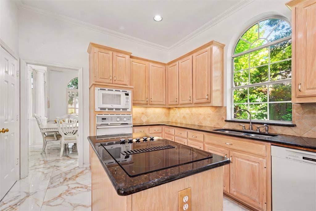 18824 Fortson Avenue, Dallas, TX 75252 18824 Fortson Avenue, Dallas, TX 75252