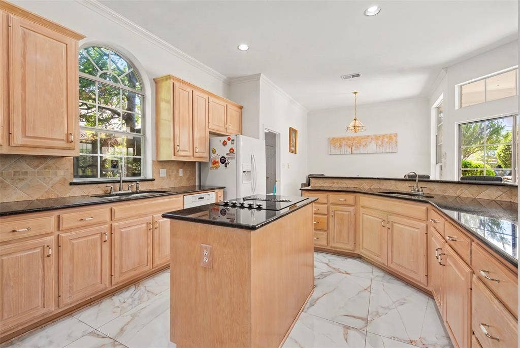 18824 Fortson Avenue, Dallas, TX 75252 18824 Fortson Avenue, Dallas, TX 75252