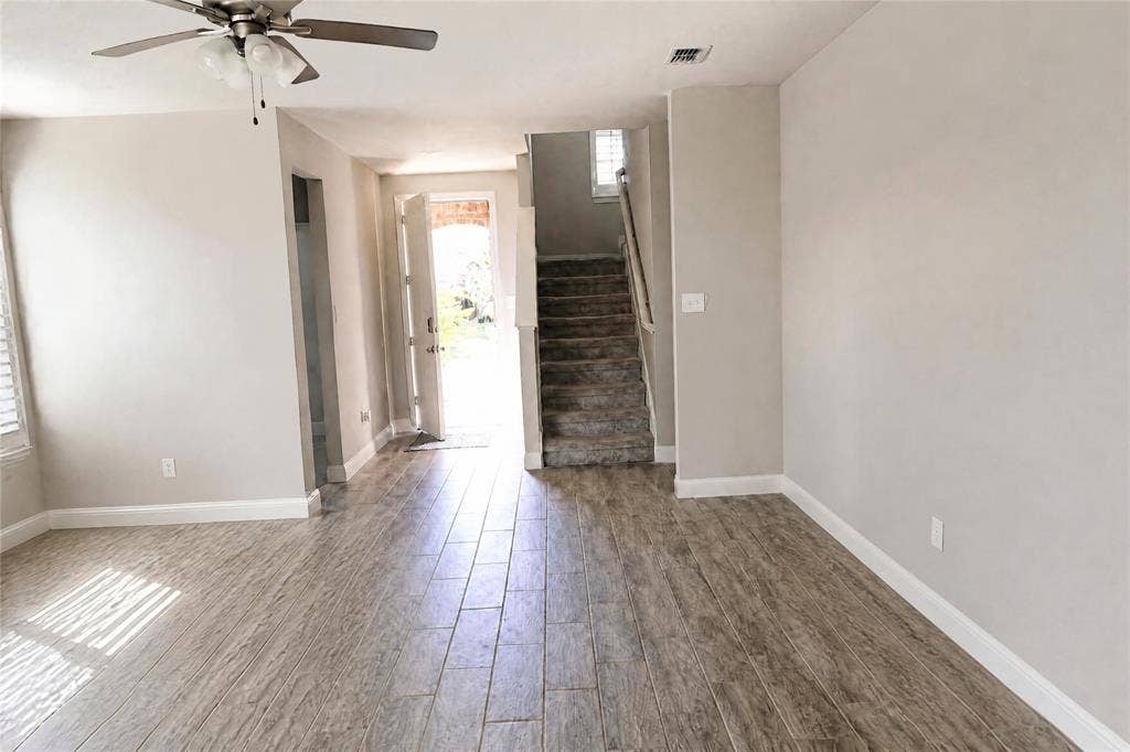 8208 Leopard Pass, Godley, TX 76044