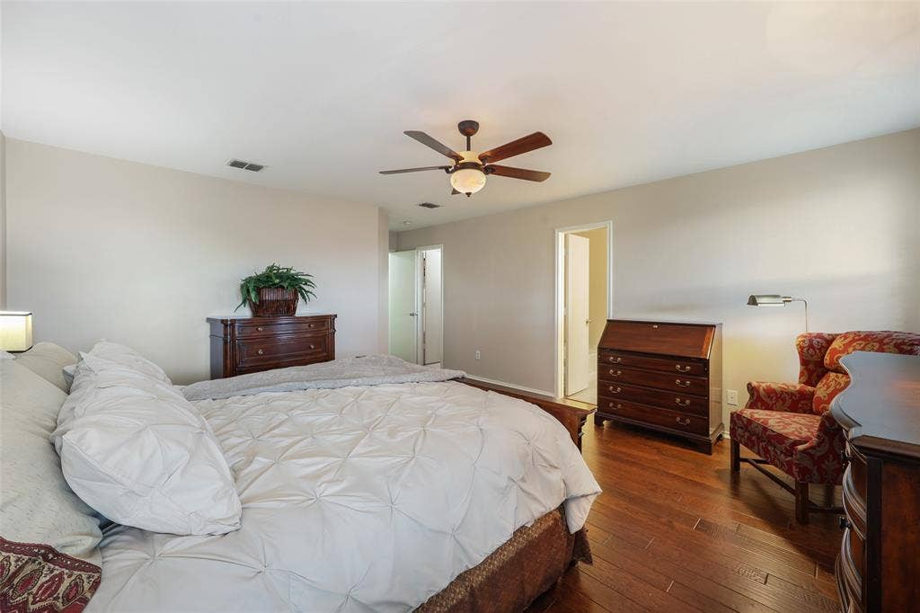 5409 Running Brook Lane, McKinney, TX 75071 Hardwood-style flooring throughout