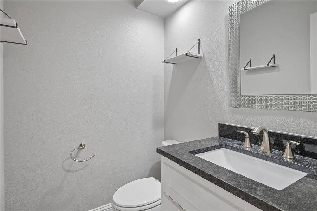 16817 Rustic Meadows Drive, Dallas, TX 75248 16817 Rustic Meadows Drive, Dallas, TX 75248