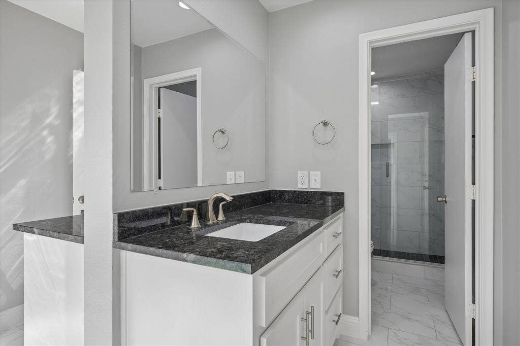 16817 Rustic Meadows Drive, Dallas, TX 75248 16817 Rustic Meadows Drive, Dallas, TX 75248