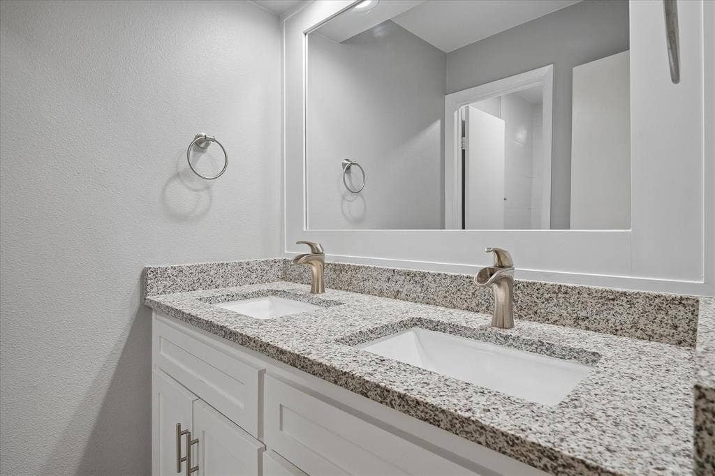 16817 Rustic Meadows Drive, Dallas, TX 75248 16817 Rustic Meadows Drive, Dallas, TX 75248