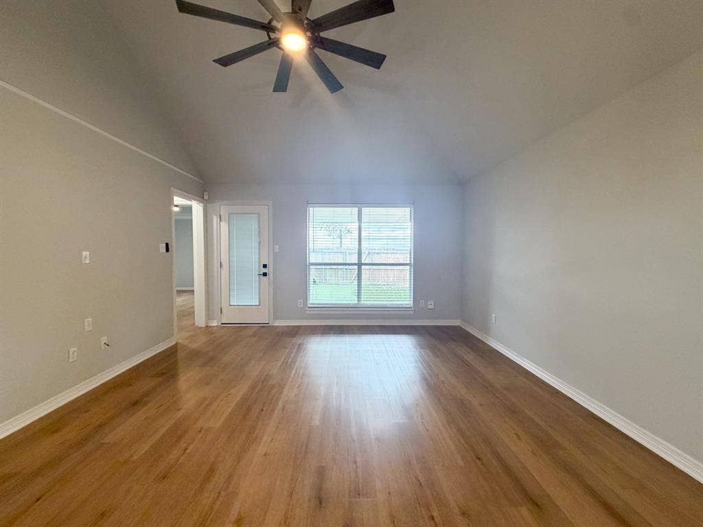 2 Country Club Place, Waxahachie, TX 75165 2 Country Club Place, Waxahachie, TX 75165