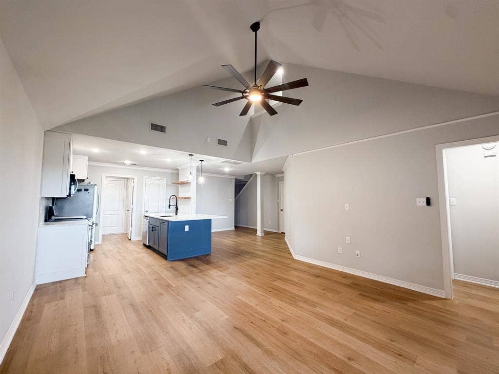 2 Country Club Place, Waxahachie, TX 75165 2 Country Club Place, Waxahachie, TX 75165