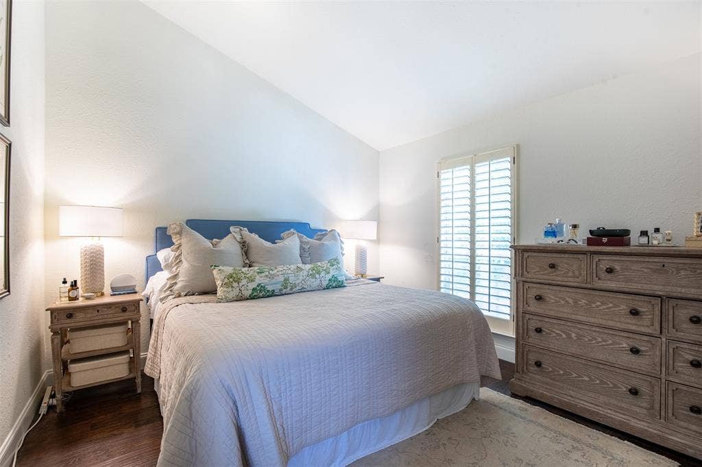 4015 Holland Avenue, #106, Dallas, TX 75219 4015 Holland Avenue, #106, Dallas, TX 75219