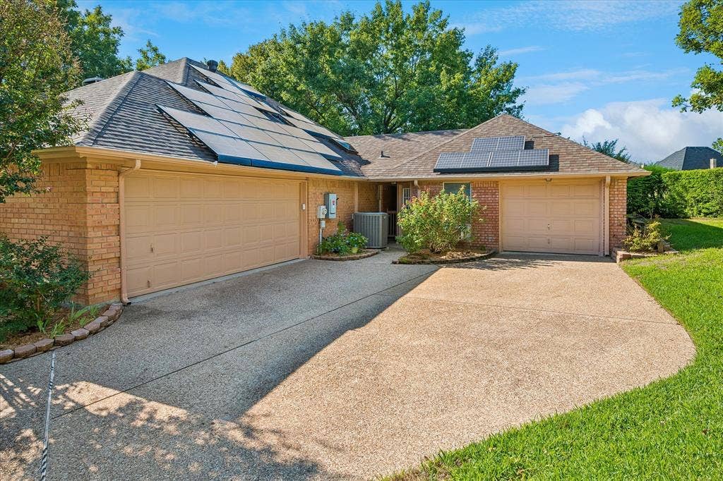4424 Fair Ridge Drive, Fort Worth, TX 76008