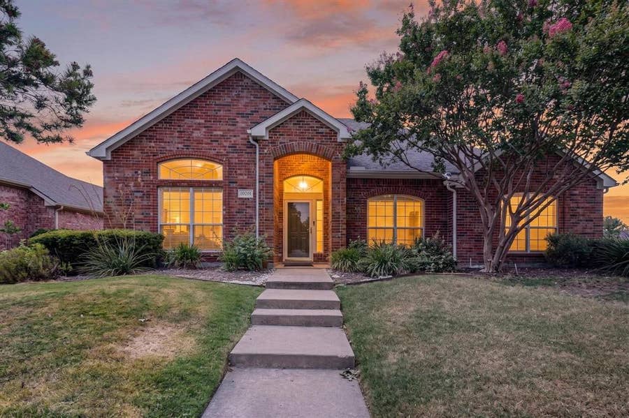 Property photo for 10201 Max Lane, Frisco, TX