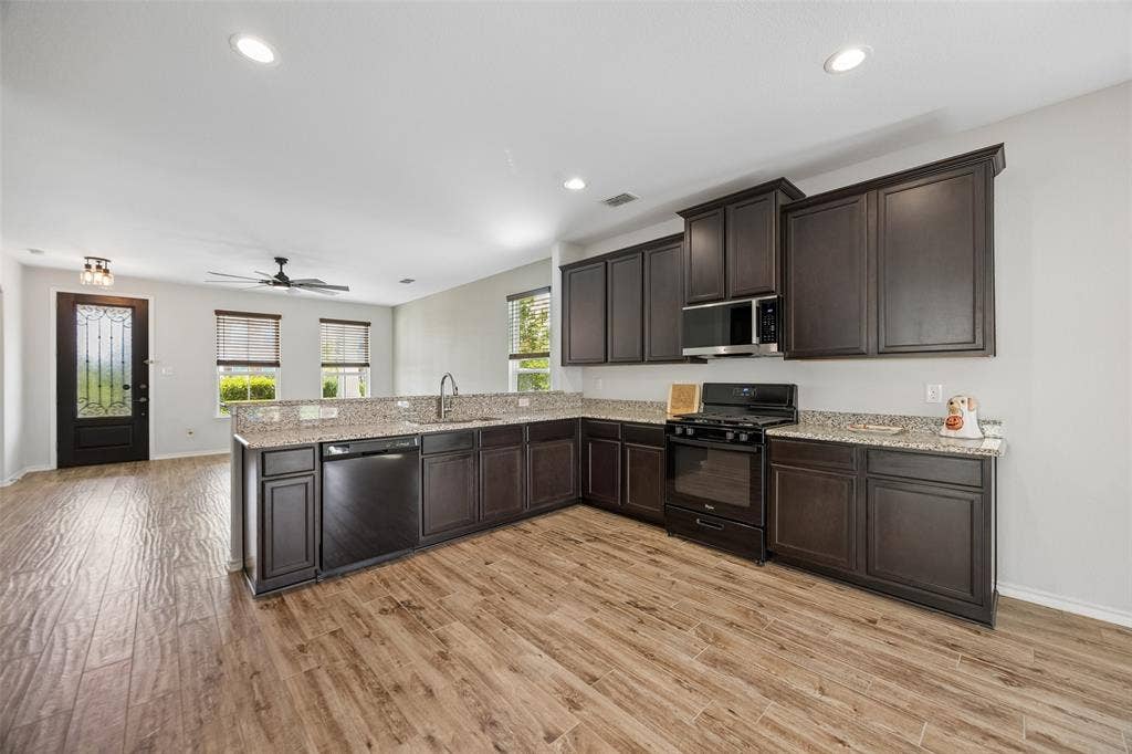 1409 Ellis Lane, Aubrey, TX 76227 1409 Ellis Lane, Aubrey, TX 76227